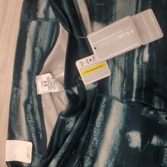 NWT Under Armour Fitted Capri - Picture 2 of 7
